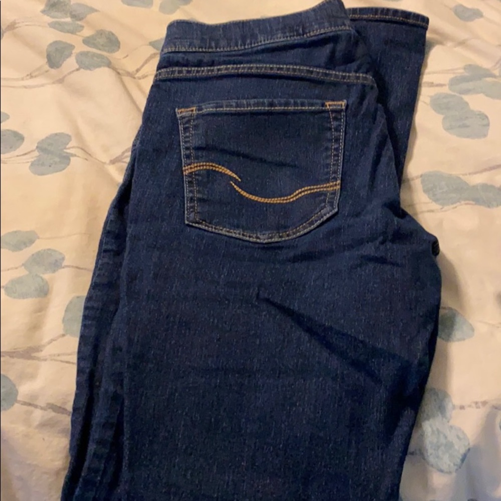 Shaping pull on boot cut Levi’s